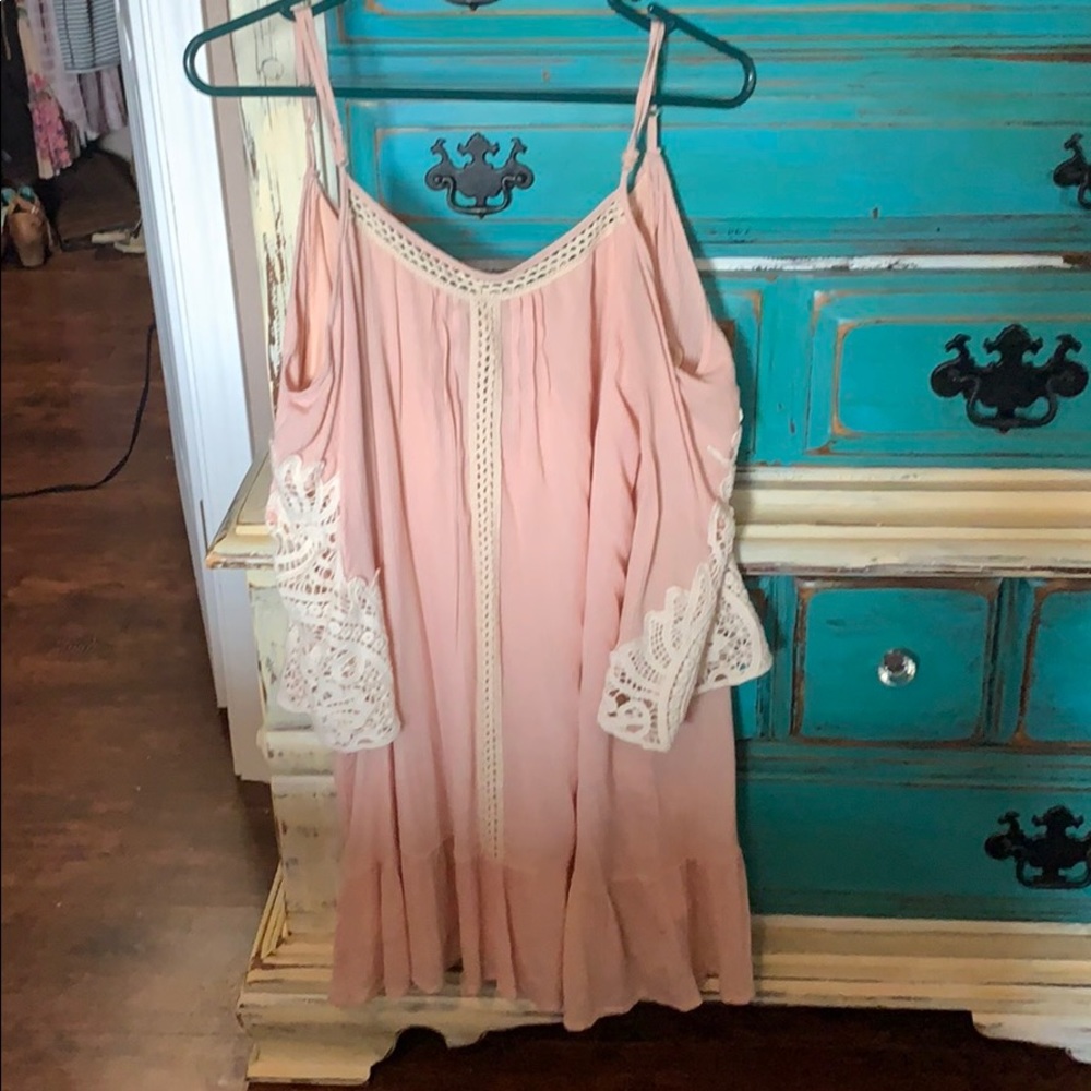 Boutique Shoulder cut out pink lace dress